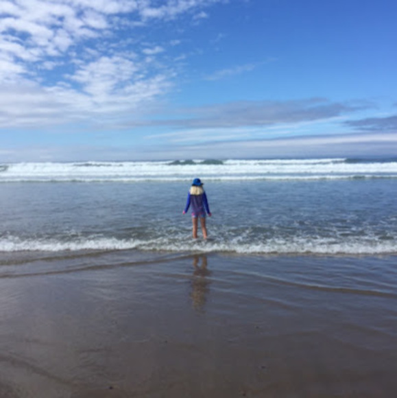 Meet your Posher, Lily - Picture 1 of 1